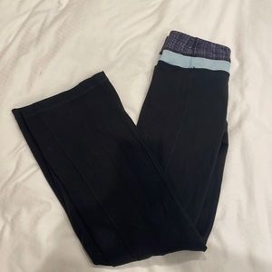 Lululemon flare yoga pants size 6